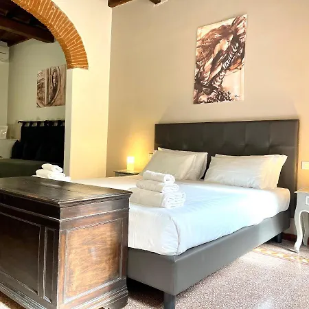 Alojamento de Acomodação e Pequeno-almoço Canto Dei Servi Florença